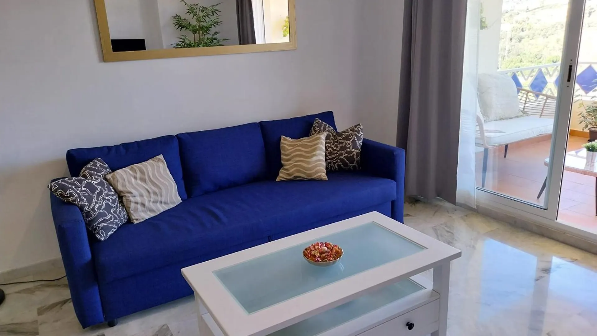 Apartment Napoleon 4A With Pool Close To The Beach Marbella Spain